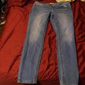 Mudd low rise skinny jeans medium blue wash